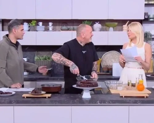 Ατάκα, φωτιά του Δημήτρη Σκαρμούτσου στη Φαίη Σκορδά: “Αν δεις ότι δεν χορταίνεις σταμάτα, έχεις και γάμο” (Βίντεο)