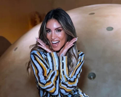 Αθηνά Οικονομάκου: Η αντίδραση μετά την αποκάλυψη για την ημερομηνία του γάμου της – “Ρωτήστε αυτούς που τα λένε στις εκπομπές”