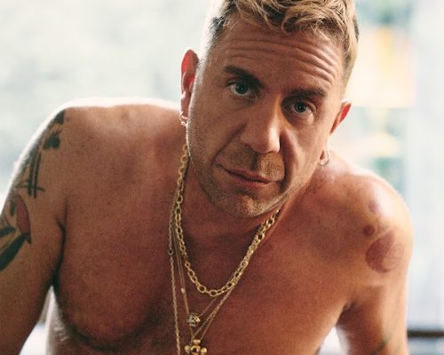 Γιώργος Μαζωνάκης: Αυτός είναι ο τραγουδιστής που κατηγορείται για σεξουαλική κακοποίηση – Η δήλωσή του