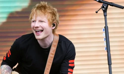 Ed Sheeran: Tραυματίστηκε κατά τη διάρκεια της συναυλίας στη Λάρνακα (βίντεο)