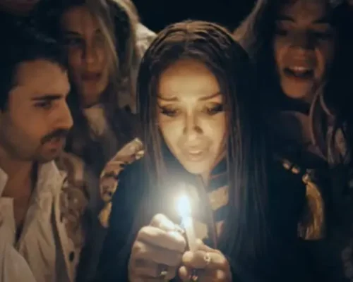 Ελένη Φουρέιρα: Το ανατριχιαστικό videoclip για τα γενέθλιά της, «Χρόνια Πολλά» (Βίντεο)