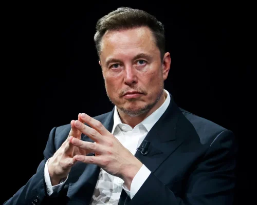 Elon Musk: Influencer αποκάλυψε ότι γέννησε κρυφά το 13ο παιδί του