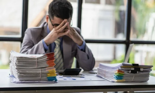 Στην Κύπρο τα υψηλότερα επίπεδα burnout εργαζομένων – Τι δείχνει έρευνα