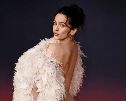 «Να είναι γκέι»: Η Rosalía σχολιάζει με χιούμορ τι την ελκύει στους άντρες