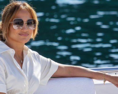 Είναι αυτή η πιο «καυτή» εμφάνιση της Τζένιφερ Λόπεζ; Το φόρεμα που δεν άφησε τίποτα στη φαντασία