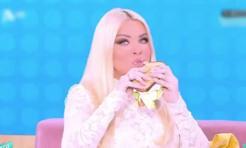 Ρωτήσαμε το ChatGPT τη συνταγή για το viral σάντουιτς της Κατερίνας Καινούργιου – Τα υλικά