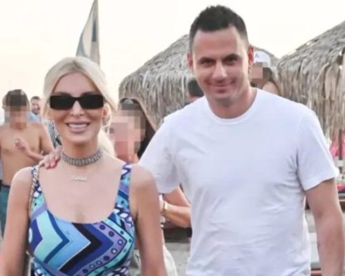 Κατερίνα Καινούργιου – Παναγιώτης Κουτσουμπής: Οι τρυφερές στιγμές του ζευγαριού σε παραλία στην Πάρο