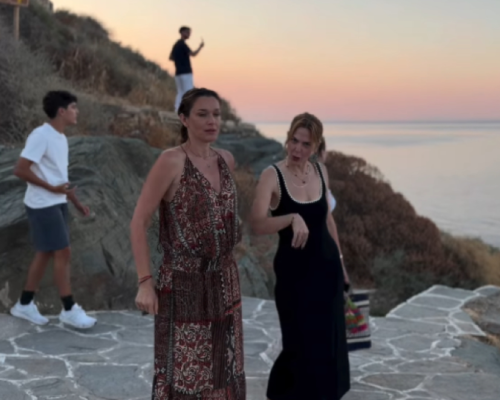 Το βίντεο του Σάκη Ρουβά με την Κάτια Ζυγούλη και τη Ρένα Μόρφη από τη Σίφνο: Υπέροχη στιγμή, με θέα που δύσκολα ξεχνιέται
