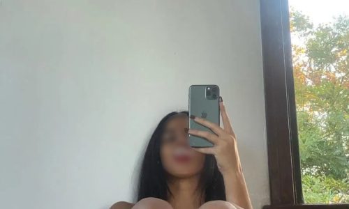 «Ήθελε να κρατήσει το υλικό»: Η τραγουδίστρια που πήγε στο σπίτι του πρώην της για να διαγράψει το παρελθόν της και τις γυμνες φωτογραφίες της