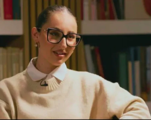 Klavdia: “Εχω βραβευτεί ως η πιο καλεσμένη για να τραγουδήσω σε ποντιακούς γάμους, οι συνεργάτες μου με πείραζαν γι’ αυτό”