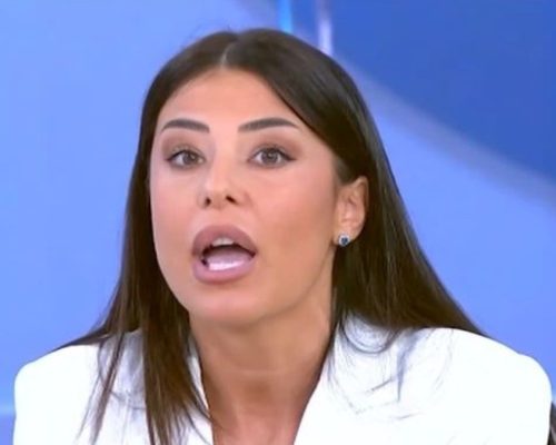 Αφροδίτη Λατινοπούλου: Έξαλλη στο Action Τώρα – «Γύφτοι είναι, έτσι τους γνωρίζει όλος ο κόσμος!»