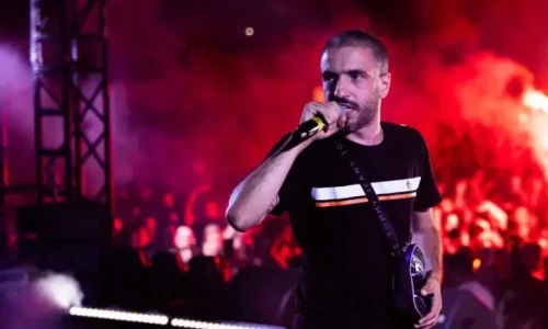 ΛΕΞ: Ανακοίνωσε συναυλία στο ΟΑΚΑ – Χιλιάδες στο κυνήγι για ένα εισιτήριο