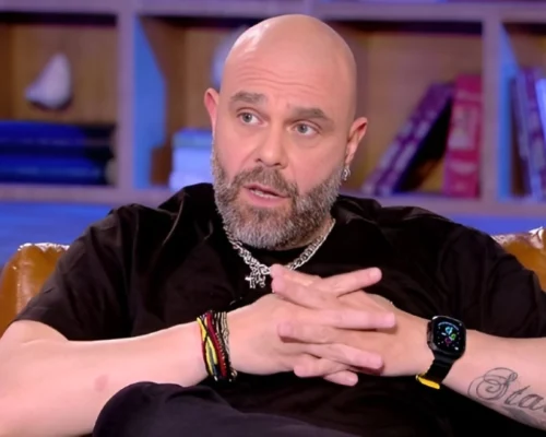 Μιχάλης Κουινέλης: Έχω δουλέψει σε γραφείο κηδειών, πήγαινα και έπαιρνα τους ανθρώπους που «έφευγαν» από το σπίτι στο ψυγείο