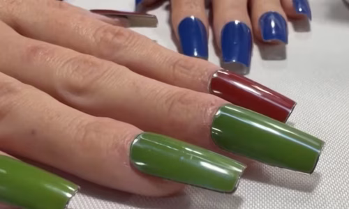 Πανικός στα νυχάδικα: Εταιρία κυκλοφόρησε «έξυπνα νύχια» που αλλάζουν χρώματα με app