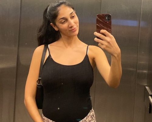 Παρασκευή Κερασιώτη: Το σοκαριστικό μήνυμα που έλαβε – «Προσποιείσαι το μοντέλο και φοράς σκισμένη μπλούζα»