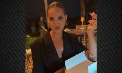 Τα κομπλιμέντα του Δημήτρη Αλεξάνδρου στη Ρία Ελληνίδου σε βραδινή τους έξοδο: «Θα με ματιάσεις», του απάντησε αμήχανα