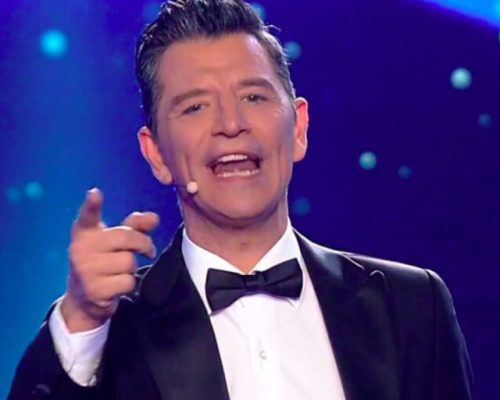 Πρεμιέρα για το Your Face Sounds Familiar: Η εντυπωσιακή έναρξη και τα πρώτα λόγια του Σάκη Ρουβά