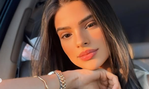 Σκάνδαλο με πασίγνωστο ποδοσφαιριστή: Απιστία και «πρόταση για τρίο» σε SMS