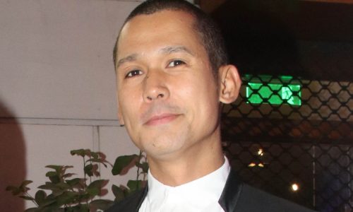 Κοντιζάς: «Γλέντησε» σε γάμο – Αποκλειστικό βίντεο με παραδοσιακούς χορούς