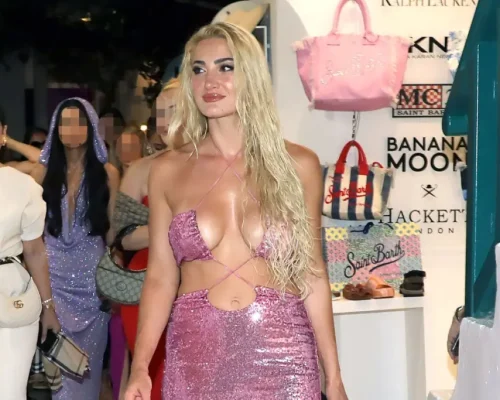Ιωάννα Τούνη: Το viral βίντεο με παπαγάλο στη Μύκονο και η ατάκα για το AI