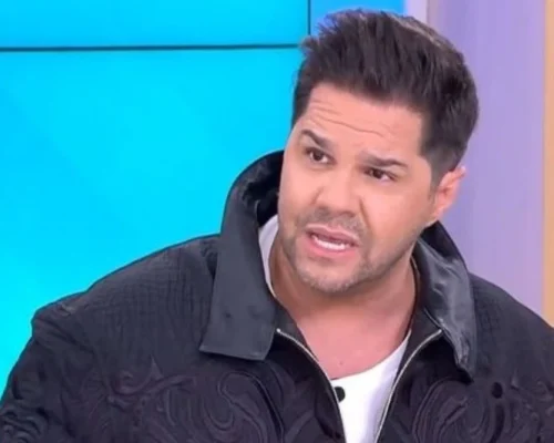 Οργή Γιώργου Τσαλίκη για περιστατικό βίας: “Πιάνεις παιδί από τον λαιμό και το βρίζεις; Θα με βρεις απέναντί σου”