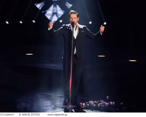 Ελένη Δήμου, Σοφία Βόσσου και Ρία Ελληνίδου με τον Νίκο Βέρτη!