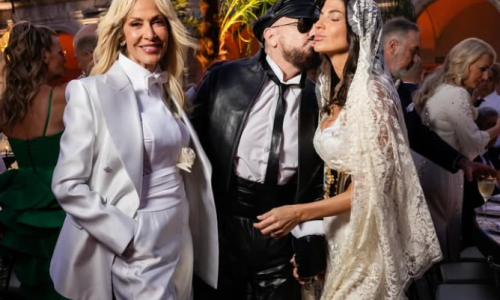 Άννα Βίσση: Έγινε Νονά στην Παραμυθένια Βάφτιση της οικογένειας Κούστα – Η Φωτογραφία που προκάλεσε «χαμό» στο Instagram