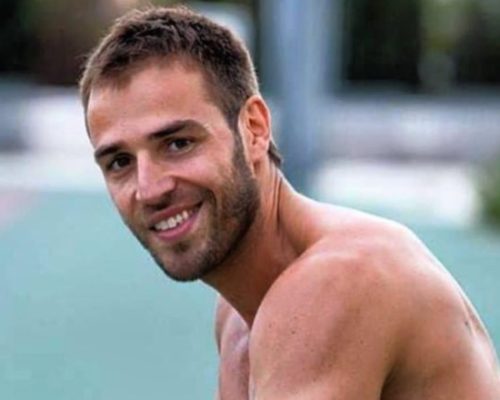 Δημήτρης Βλάχος: Δείτε πώς είναι σήμερα ο ηθοποιός από τη σειρά «Λατρεμένοι μου γείτονες» – Με τι ασχολείται;