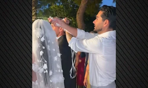 Το βίντεο από τον γάμο της αδερφής του Χρήστου Μάστορα: Κουμπάρος του ζευγαριού ο τραγουδιστής 