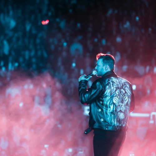 Αποθέωση για τον Γιώργο Σαμπάνη: στη sold out συναυλία του στην Αθήνα