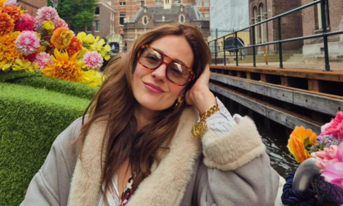 Η Μποφίλιου έπαθε Φουρέιρα και χορεύει το Αεροπλάνο! (με ανάλογο styling)